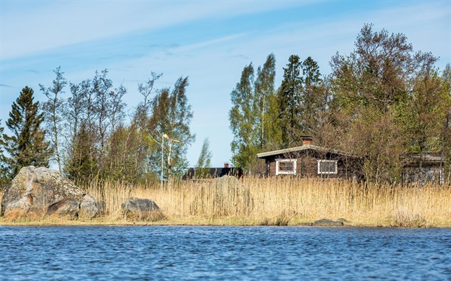 När gränsrestriktionerna gällde minskade antalet utländska misstänkta men när gränserna öppnades började antalet utländska misstänkta öka igen, uppger Polisstyrelsen.