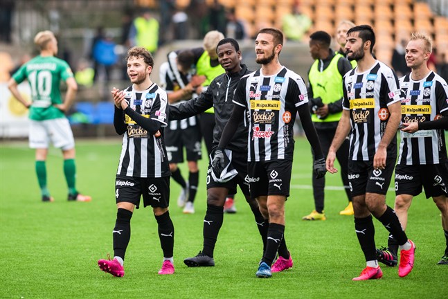 Ian Garrett, Steven Morrissey, Samu Alanko, Honar Abdi och Arttu Nuutinen fick fira derbyseger.
