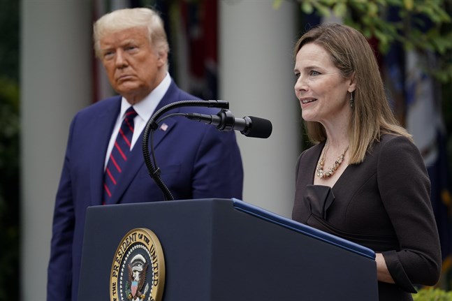 Amy Coney Barrett nomineras till Högsta domstolen.