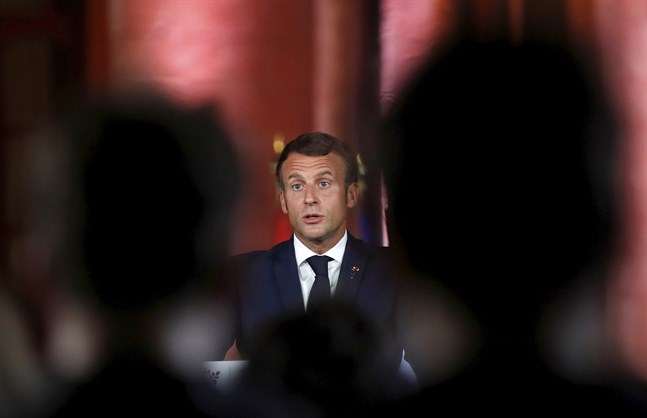 I början av september lämnade Frankrikes president Emmanuel Macron Libanon med skarpa varningar till landets politiker. Nu har försöken att bilda regering misslyckats, och blickarna vänds åter till den franske presidenten. Arkivbild.
