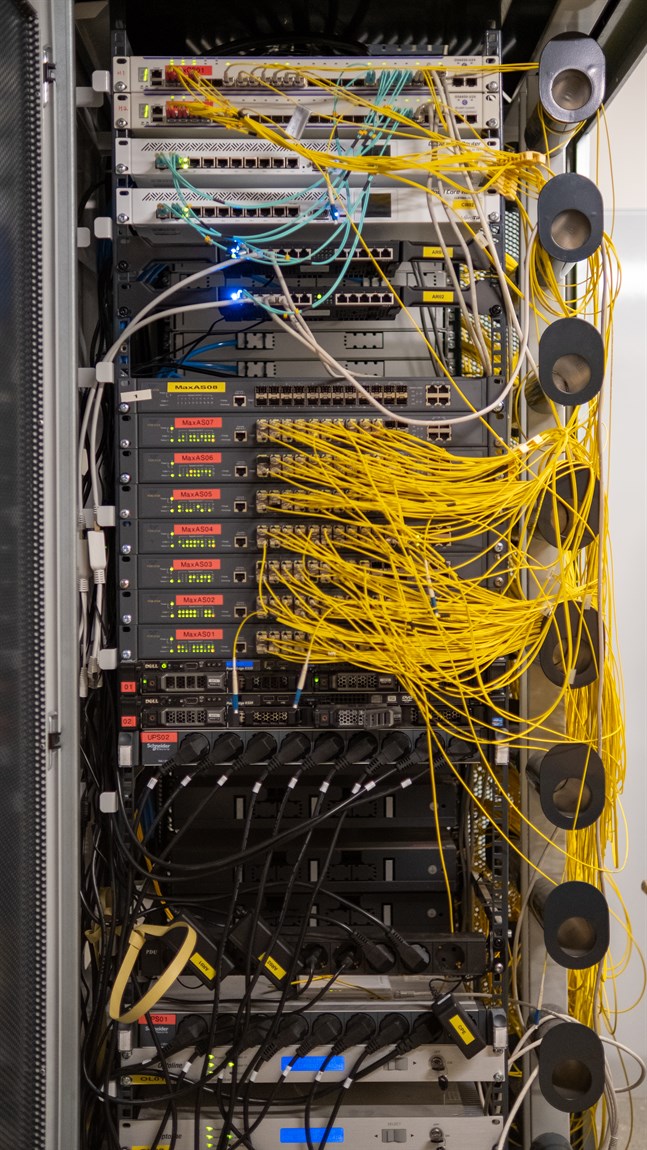 Här är servern som ger internet åt 130 Maxmobor.
