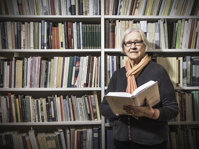 Berättelserna i Ivars nyutkomna bok "Amerikaminnen" bygger på inspelningar både med emigranter som blev kvar i Amerika och med sådana som återvände till Österbotten.