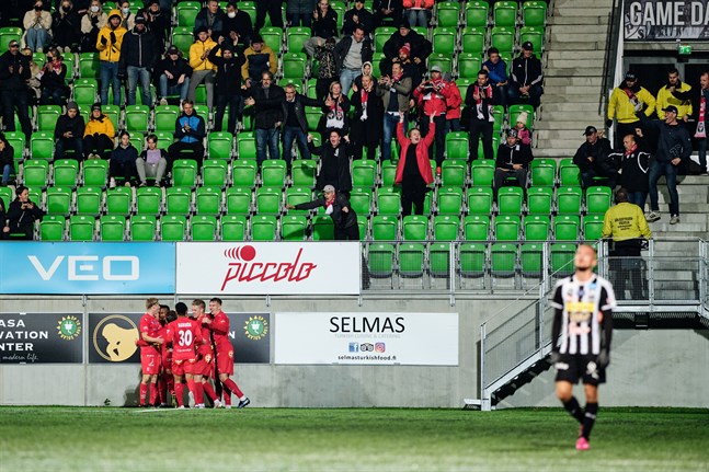 Reaktioner efter 1–3-målet när Jaro vann på Elisa stadion i september 2020. Hur går det i kväll?