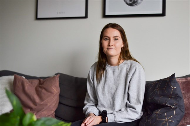I dag mår Emelie Nygård bättre, men osäkerheten är stor eftersom hon när som helst kan få ont i magen.