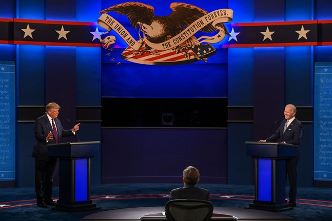 Donald Trump och Joe Biden möttes i tv-studion natten till onsdagen, finländsk tid.