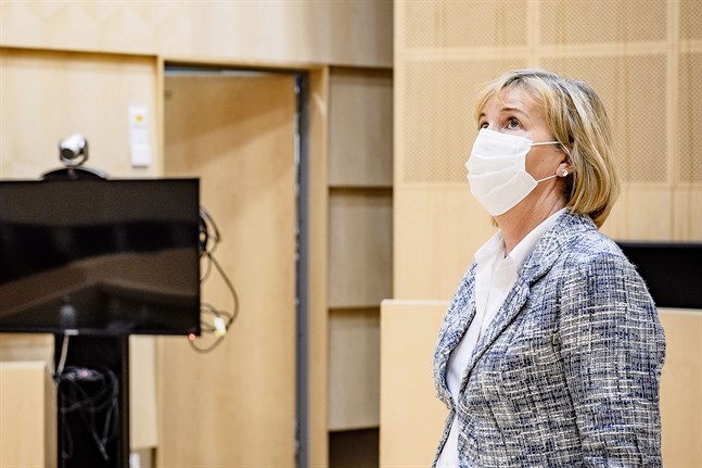 Justitieminister Anna-Maja Henriksson (SFP) vill lugna ner läget.