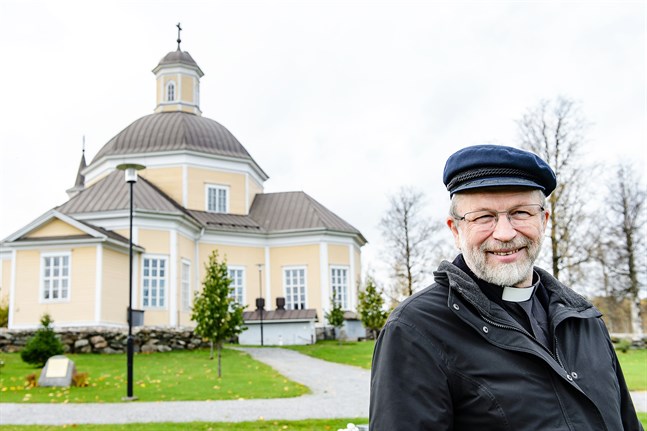 Anders Store har lätt att få kontakt med folk och har kommit bra överens med Nedervetilborna. Den första november blir han pensionär.