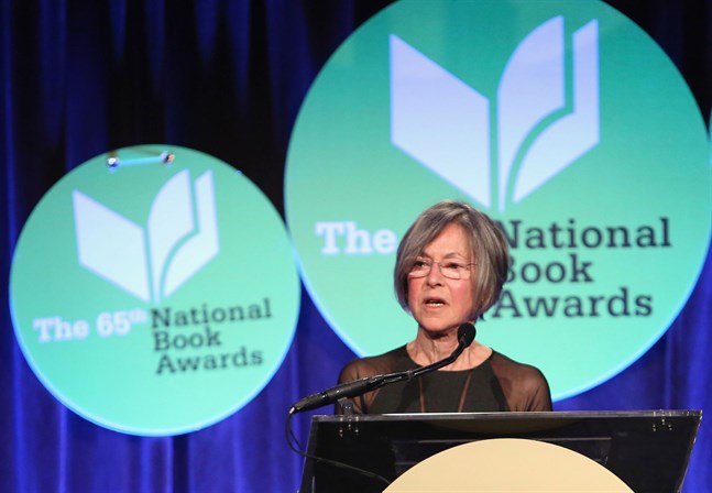 Poeten Louise Glück , från USA, fick årets Nobelpris i litteratur.