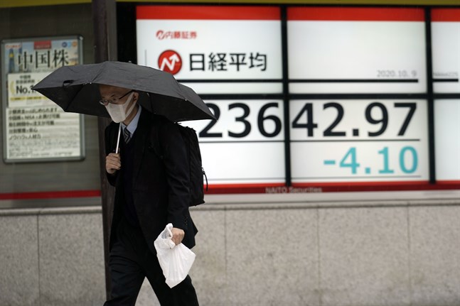 Nikkei 225-index föll något på torsdagsmorgonen. Bild från i fredags.