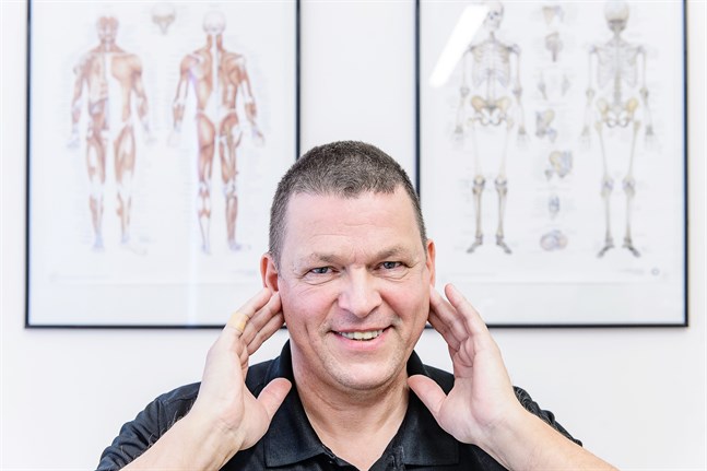 Anders Granholm är specialiserad på käkmassage.