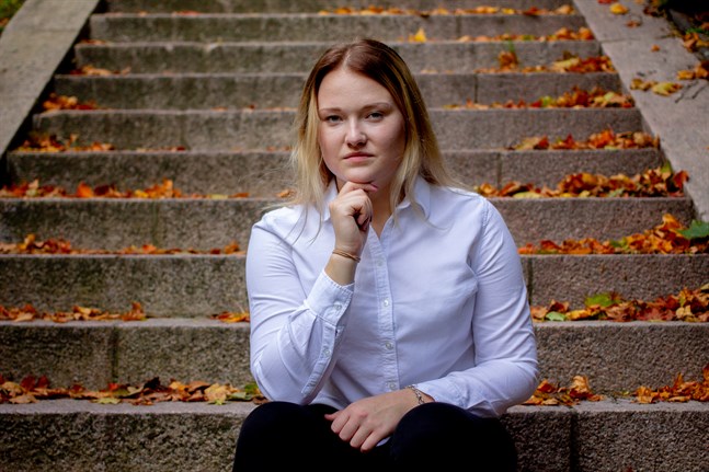 Peka inte ut vem som är skyldig när alla har ett ansvar. Det säger Alexandra Wegelius om att ungdomar ses som bovar i pandemin.