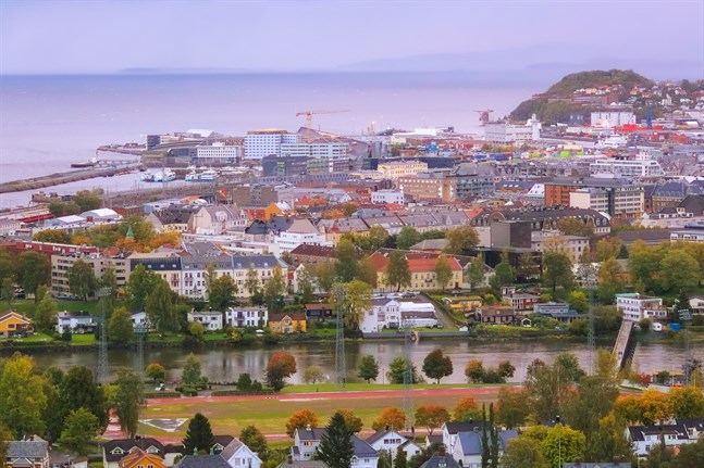 1 000 personer har satts i karantän efter barbesök i norska Trondheim.