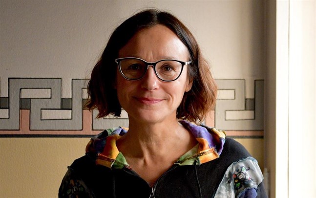 Eva-Helén Ahlberg, producent för Kulturkarnevalen, säger att Kulturkarnevalen betytt mycket för många ungdomar och att arrangörerna vill ge något positivt åt dem i dessa tider.