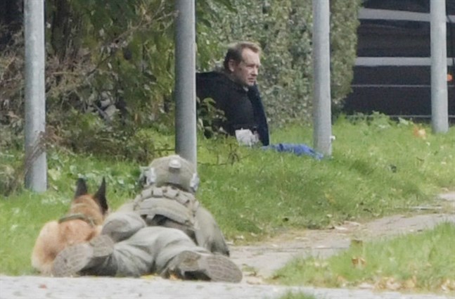 Livstidsdömde Peter Madsen försökte under tisdagen rymma, men flyktförsöket blev kortvarigt.