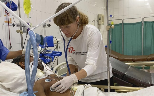 Läkaren Anna-Marit Löfmark, Läkare utan gränser.