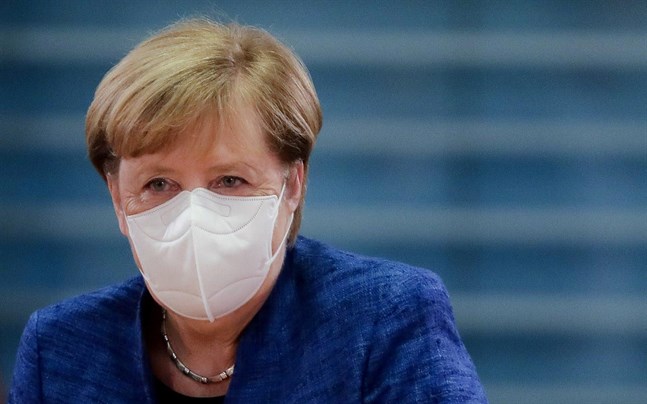 Tysklands förbundskansler Angela Merkel inför ett regeringsmöte i Berlin i onsdags.