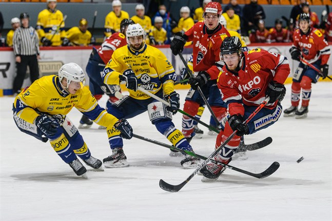 Juuso Ketola (8) gjorde ett och assisterade till ett mål i cupmatchen borta mot RoKi.