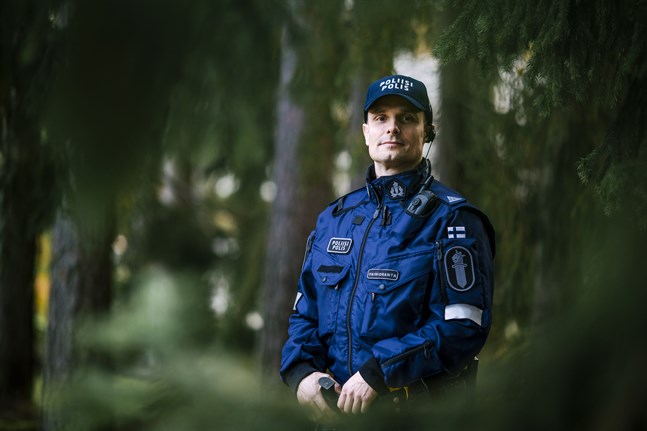 Enligt Mika Vainioranta ska en VATI-polis både kunna behålla sitt lugn och klara av att fatta beslut.
