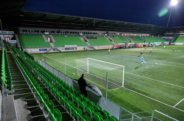 I söndags spelade VPS mot Gnistan inför näst intill tomma läktare i Sandviken.