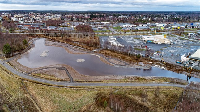 Kyrklundens våtmarksområde ligger strax söder om Karleby centrum, bakom ABC i Heinola.