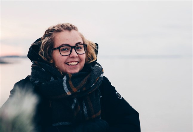 Isabelle Back bor i Vasa, men har varit mycket "hemhemma" i Kristinestad i och med coronaepidemin och distansstudier.