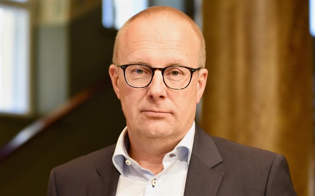 I synnerhet personer i arbetstagarställning upplever att det bästa och tryggaste sättet att avtala om anställningsvillkoren är mellan förbunden, säger FFC:s ordförande Jarkko Eloranta.