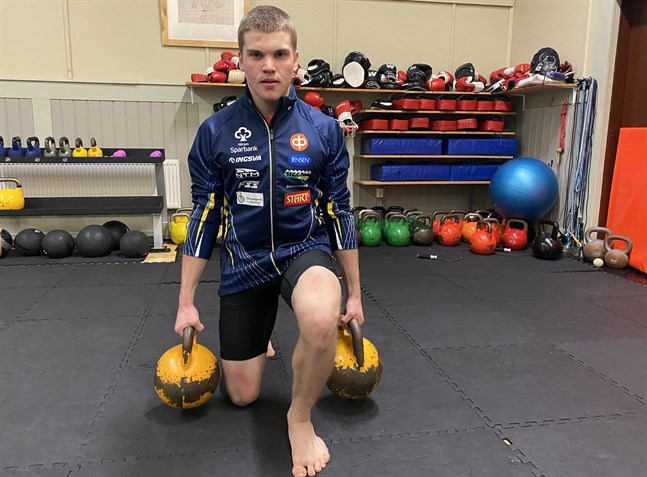 Lukas Kuuttinen har tränat en hel del styrka under försäsongen. Nu är han redo för skidsäsongen.