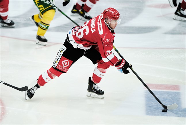 Juho Tommila pangade in sitt första mål för säsongen direkt i början av första perioden.