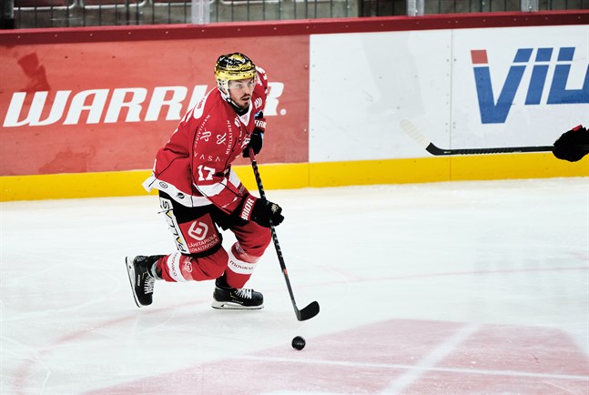 Matchen mot Jukurit var den första på länge då Sebastian Stålberg inte bar poängkungens guldhjälm, Michael Keränen hade den i stället. Då klev svensken fram som matchens lirare med 1+2.