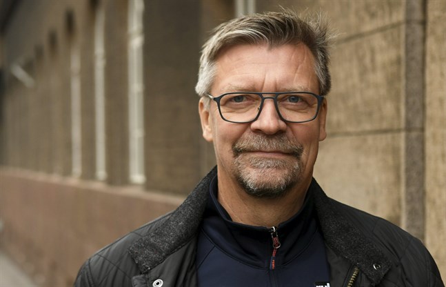 Jukka Jalonen är huvudtränare för Finlands herrlandslag i ishockey.