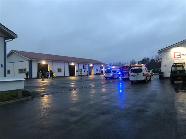 En halvtimme efter att larmet kom var branden på Motorgatan i Vasa släckt.
