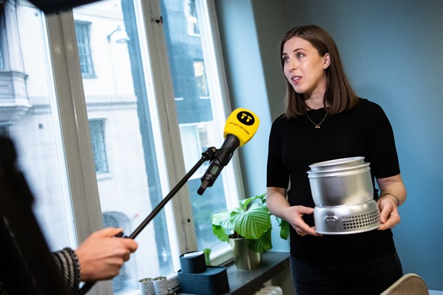 Sophie Nilsonne, analytiker vid HUI Research, presenterar årets julklapp – stormköket.