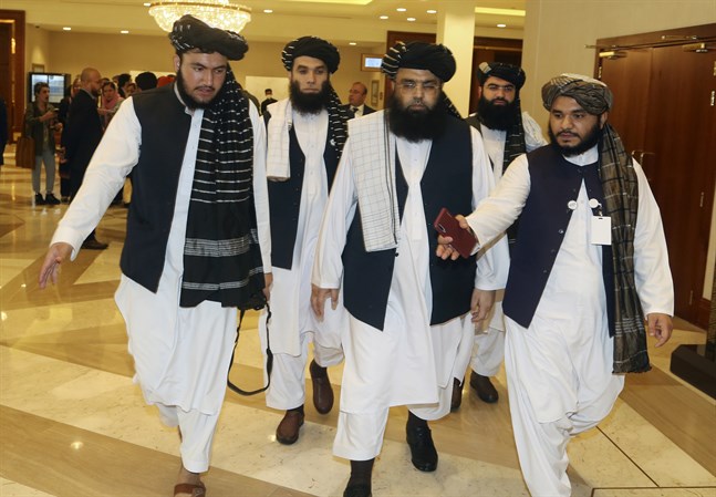 Medlemmar i talibanernas delegation vid de första fredssamtalen med den afghanska regeringen i Qatar i september.