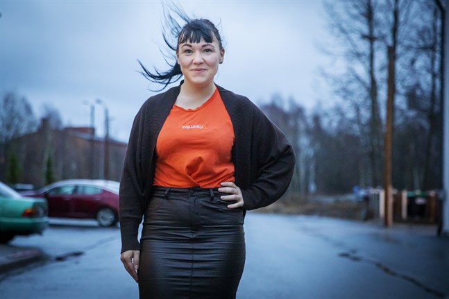 – Vi borde ha dubbelt så många skyddshem och utveckla både de förebyggande åtgärderna och eftervården för överlevarna, säger Elina Viitasaari som arbetar för UN Women Finland.