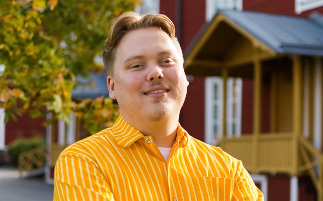 Aleksi Sandroos nämner studenternas vardag med distansstudier och stor arbetsmängd som en sakfråga han vill hitta bättre lösningar för.