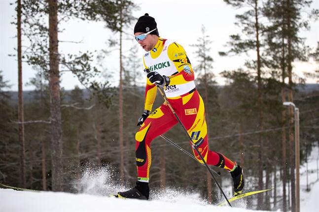 Joni Mäki öppnade säsongen med en andraplats i Taivalkoski på lördagen.