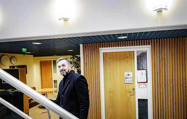 tf kommundirektör Ulf Stenman konstaterade att vattenförsörjningen är en kommunal angelägenhet och att det därför var enkelt att förorda borgen.