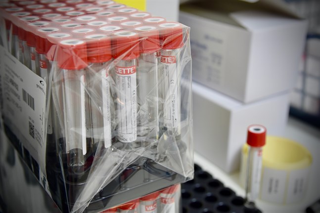 Vårdbolaget Mehiläinen ska svara för analyserna av tusentals svenska coronatester i samarbete med Vita Laboratoriot och det svenska bolaget A23 Lab.