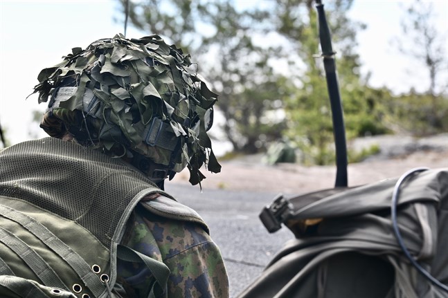Över 1 100 beväringar och reservister deltar i en stridsövning i tätt bebyggda områden denna vecka.