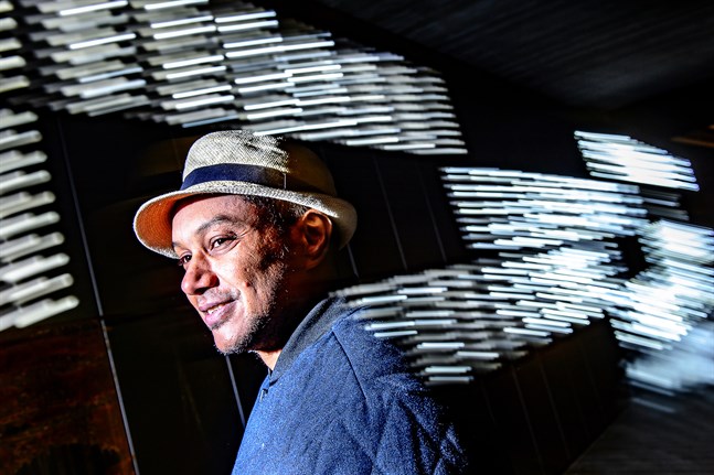 Både språket och musiken flödar för Walid Mossa i Jakobstad.