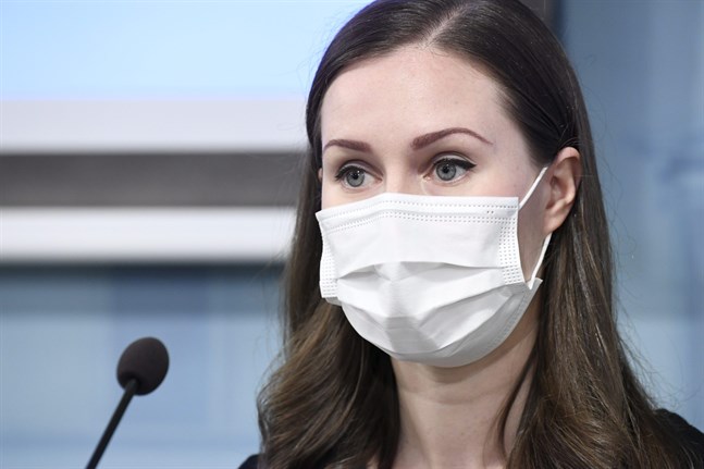 Statsminister Sanna Marin (SDP) säger att det inte är aktuellt att börja tillämpa bestämmelser i beredskapslagen i nuläget.