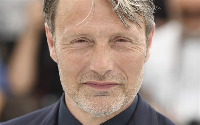 Den danske skådespelaren Mads Mikkelsen ersätter Johnny Depp i nästa "Fantastiska vidunder"-film.