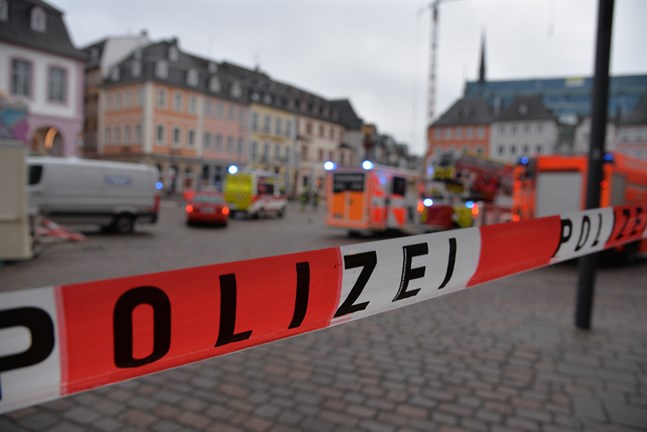 Polisen har spärrat av delar av innerstaden i Trier där händelsen ägde rum.