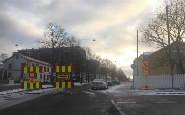 Kyrkoesplanaden är avstängd på avsnittet mellan Lillagatan och Museigatan mellan den 2 och 13 december. Trafiken styrs under den tiden via Lillagatan.