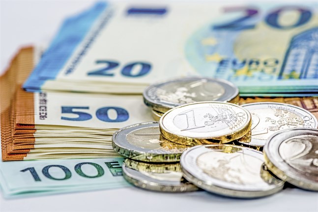 Finansinspektionen ansvarar för finansierings- och försäkringstillsynen i Finland.