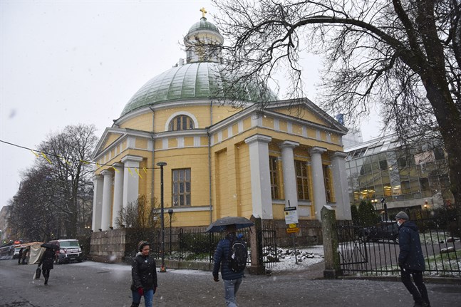 Ortodoxa kyrkan i Åbo står vid Salutorget och byggdes i mitten av 1800-talet. Den står på lergrund och är inte pålad.