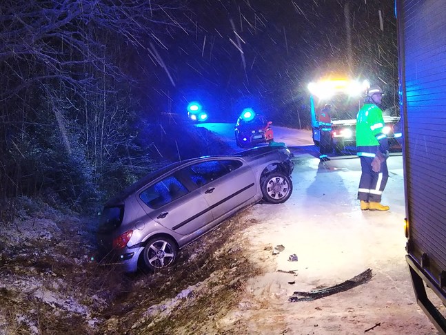 Personen färdades ensam i bilen.