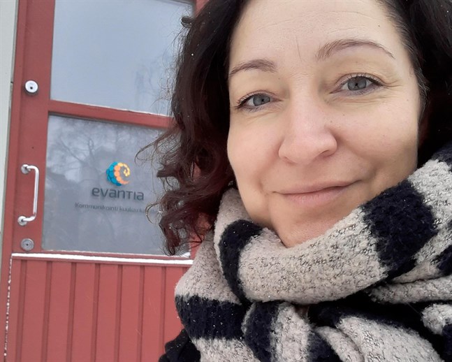 Jenny Derghokasian jobbar till vardags på Evantia i Vasa.