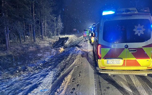 Strax innan midnatt kom larmet om dikeskörningen i Nykarleby.