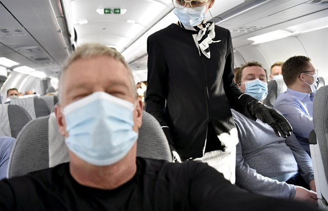 Det är i ett kort tidsfönster som vi har en möjlighet att få åtminstone en del av skandinaverna att inbegripa Finland i sina semesterplaner, skriver Kjell Skoglund. Bilden är tagen ombord på ett flygplan till Kittilä.